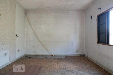 Casa à venda com 300m², 5 quartos e 4 vagas Casa à venda com 300m², 5 quartos e 4 vagasQuarto 4