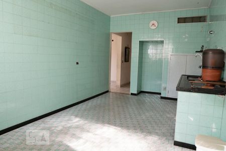 Casa à venda com 300m², 5 quartos e 4 vagas Casa à venda com 300m², 5 quartos e 4 vagasCozinha 1