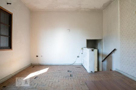 Casa à venda com 300m², 5 quartos e 4 vagas Casa à venda com 300m², 5 quartos e 4 vagasQuarto 4