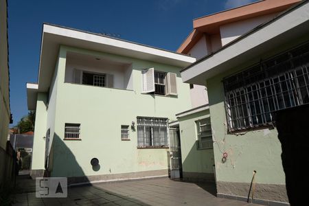 Casa à venda com 300m², 5 quartos e 4 vagas Casa à venda com 300m², 5 quartos e 4 vagasQuintal