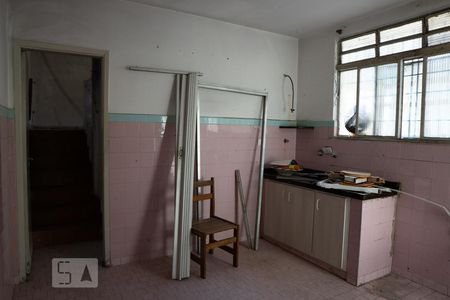 Casa à venda com 300m², 5 quartos e 4 vagas Casa à venda com 300m², 5 quartos e 4 vagasCozinha 2