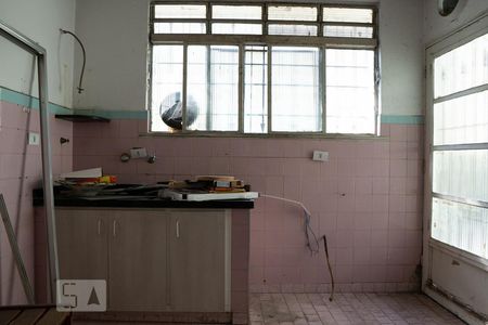 Casa à venda com 300m², 5 quartos e 4 vagas Casa à venda com 300m², 5 quartos e 4 vagasCozinha 2