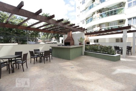 Apartamento à venda com 143m², 3 quartos e 2 vagasÁrea comum - Churrasqueira