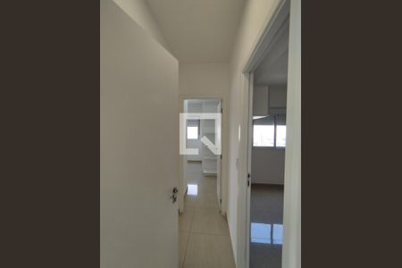 Corredor de apartamento para alugar com 3 quartos, 113m² em Vila Gumercindo, São Paulo