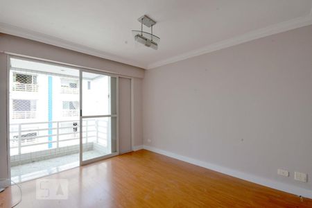 Apartamento à venda com 80m², 3 quartos e 2 vagasSala