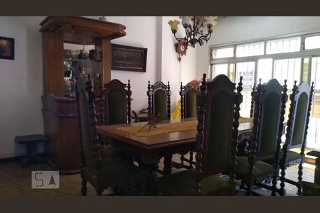 Casa à venda com 230m², 2 quartos e 3 vagasSala jantar