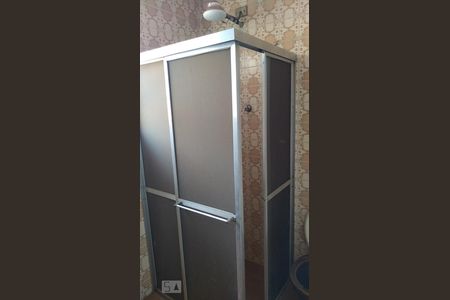 Casa à venda com 230m², 2 quartos e 3 vagasBanheiro