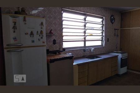 Casa à venda com 230m², 2 quartos e 3 vagasCozinha