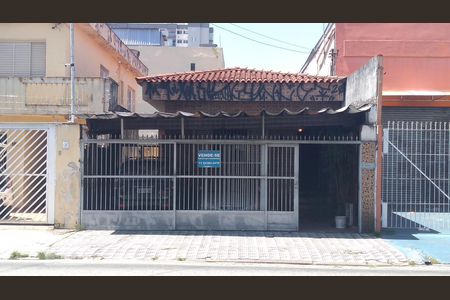 Casa à venda com 230m², 2 quartos e 3 vagasFachada