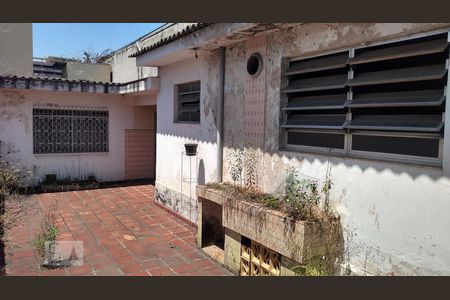 Casa à venda com 230m², 2 quartos e 3 vagasChurrasqueira