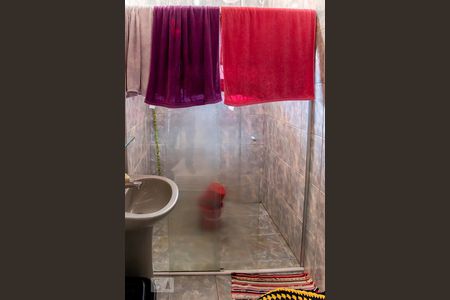 Casa à venda com 125m², 5 quartos e 3 vagas Casa à venda com 125m², 5 quartos e 3 vagasCasa 2 - Banheiro