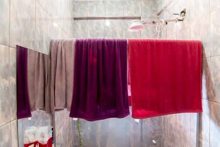 Casa à venda com 125m², 5 quartos e 3 vagas Casa à venda com 125m², 5 quartos e 3 vagasCasa 2 - Banheiro