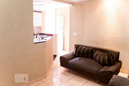 Casa à venda com 125m², 5 quartos e 3 vagas Casa à venda com 125m², 5 quartos e 3 vagasCasa 3 - Sala