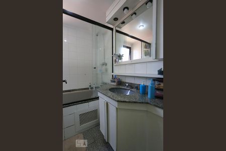 Apartamento à venda com 115m², 3 quartos e 2 vagasBanheiro da Suíte