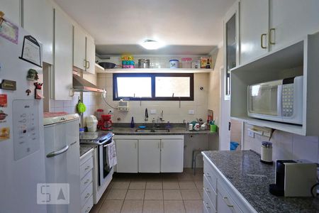 Apartamento à venda com 115m², 3 quartos e 2 vagasCozinha