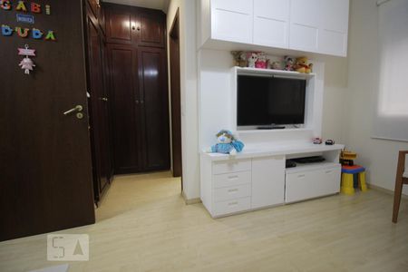 Apartamento à venda com 290m², 4 quartos e 5 vagasSuíte 2