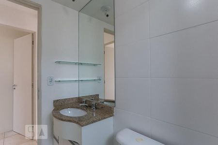 Apartamento à venda com 46m², 2 quartos e 1 vaga Apartamento à venda com 46m², 2 quartos e 1 vagaBanheiro