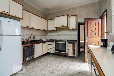 Casa à venda com 210m², 4 quartos e 2 vagas Casa à venda com 210m², 4 quartos e 2 vagasCozinha