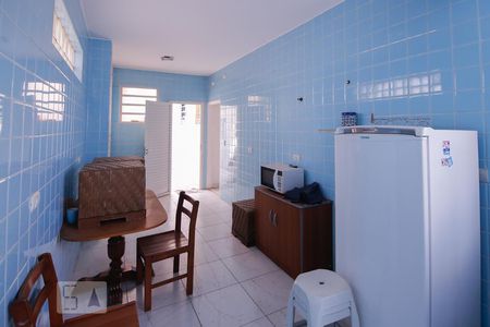 Casa à venda com 150m², 4 quartos e sem vaga Casa à venda com 150m², 4 quartos e sem vagaCozinha