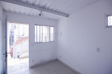 Casa à venda com 150m², 4 quartos e sem vaga Casa à venda com 150m², 4 quartos e sem vagaSala Edícula