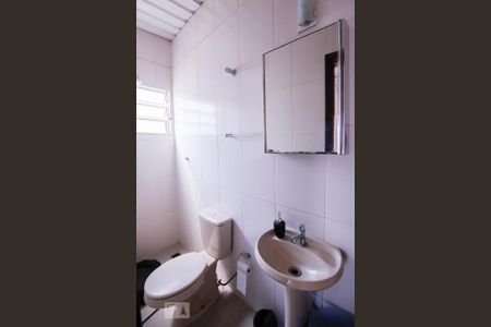 Casa à venda com 150m², 4 quartos e sem vaga Casa à venda com 150m², 4 quartos e sem vagaBanheiro Suíte Edícula