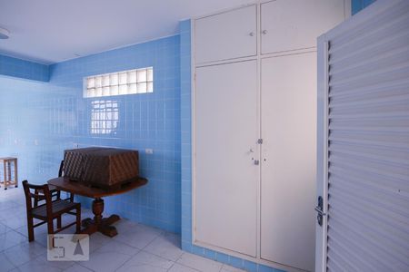 Casa à venda com 150m², 4 quartos e sem vaga Casa à venda com 150m², 4 quartos e sem vagaCozinha