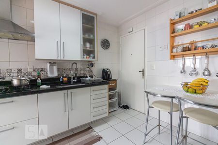 Apartamento à venda com 120m², 3 quartos e 3 vagasCozinha
