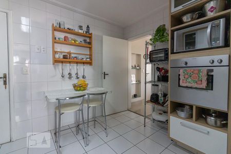 Apartamento à venda com 120m², 3 quartos e 3 vagasCozinha