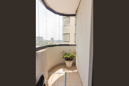 Apartamento à venda com 120m², 3 quartos e 3 vagasVaranda