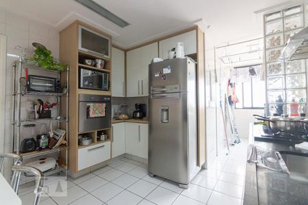 Apartamento à venda com 120m², 3 quartos e 3 vagasCozinha