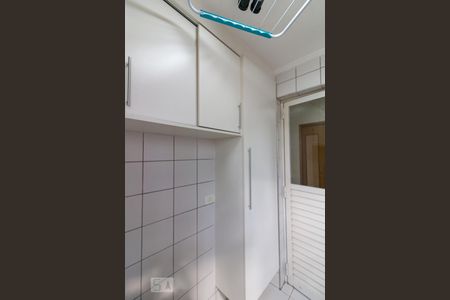 Apartamento à venda com 64m², 2 quartos e 1 vagaÁrea de serviço