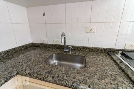 Apartamento à venda com 64m², 2 quartos e 1 vagaCozinha - pia