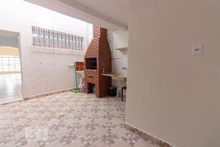 Casa à venda com 148m², 2 quartos e 1 vagaQuintal