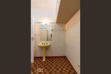 Casa à venda com 148m², 2 quartos e 1 vagaBanheiro