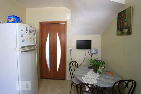 Casa à venda com 180m², 3 quartos e 2 vagasCozinha