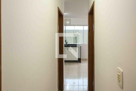 Corredor de apartamento para alugar com 2 quartos, 32m² em Vila Bela, São Paulo