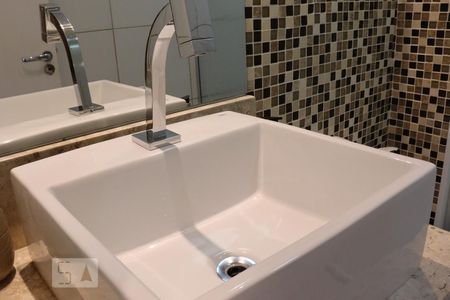 Apartamento à venda com 70m², 3 quartos e 1 vagaBanheiro 2