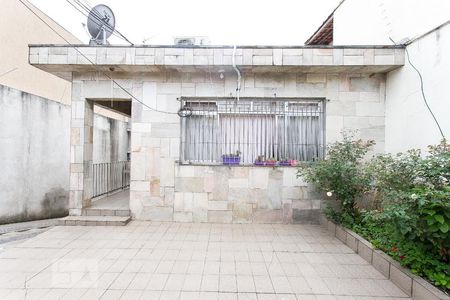 Casa à venda com 250m², 3 quartos e 8 vagasFachada