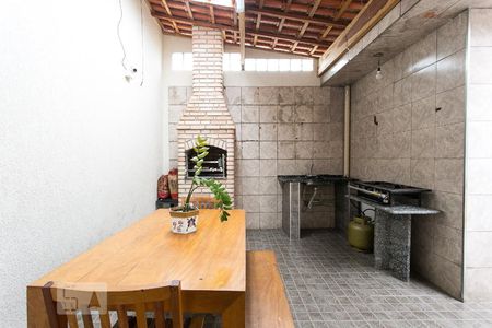 Casa à venda com 250m², 3 quartos e 8 vagasChurrasqueira