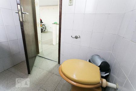 Casa à venda com 250m², 3 quartos e 8 vagasBanheiro 3