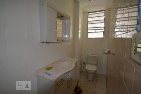 Casa à venda com 45m², 1 quarto e 1 vaga Casa à venda com 45m², 1 quarto e 1 vagaBanheiro