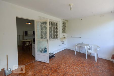 Casa à venda com 45m², 1 quarto e 1 vaga Casa à venda com 45m², 1 quarto e 1 vagaÁrea de Serviço