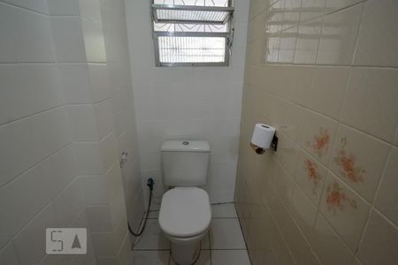 Casa à venda com 45m², 1 quarto e 1 vaga Casa à venda com 45m², 1 quarto e 1 vagaBanheiro