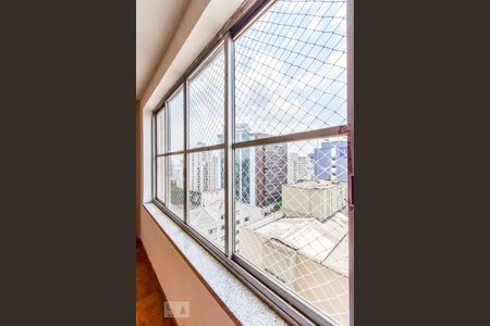 Sala - Vista de apartamento para alugar com 3 quartos, 98m² em Paraíso, São Paulo
