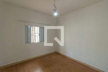 Casa à venda com 240m², 3 quartos e 2 vagas Casa à venda com 240m², 3 quartos e 2 vagasQuarto 3.4