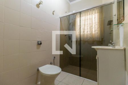 Casa à venda com 240m², 3 quartos e 2 vagas Casa à venda com 240m², 3 quartos e 2 vagasBanheiro 2.2