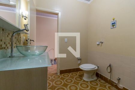 Casa à venda com 240m², 3 quartos e 2 vagas Casa à venda com 240m², 3 quartos e 2 vagasBanheiro 1.3