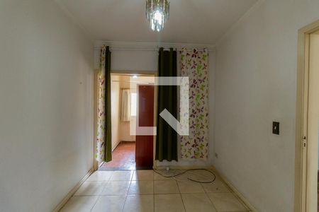 Casa à venda com 240m², 3 quartos e 2 vagas Casa à venda com 240m², 3 quartos e 2 vagasQuarto 2.2