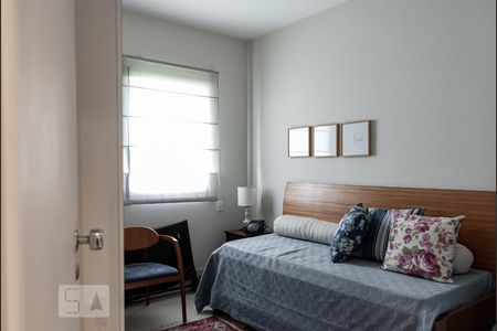 Quarto 1 de apartamento à venda com 3 quartos, 140m² em Moema, São Paulo