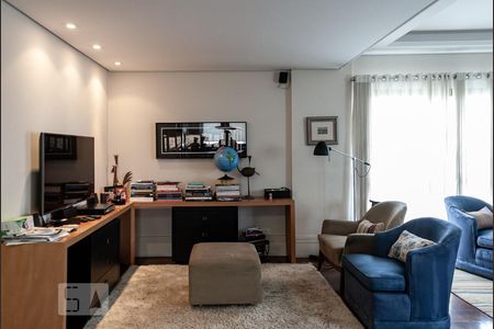 Sala de apartamento à venda com 3 quartos, 140m² em Moema, São Paulo